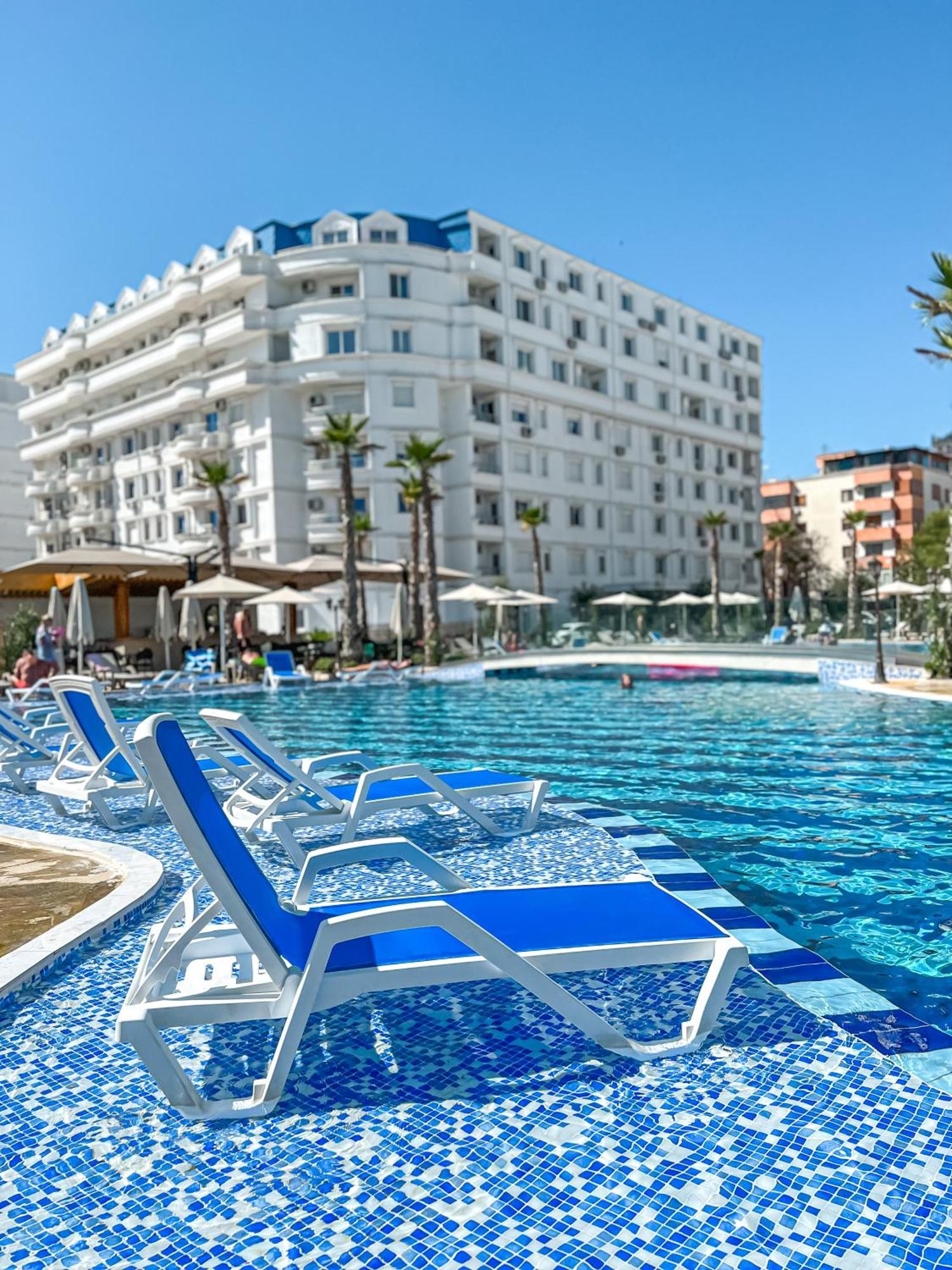 Hotel Fafa Aqua Blue à Golem  Extérieur photo